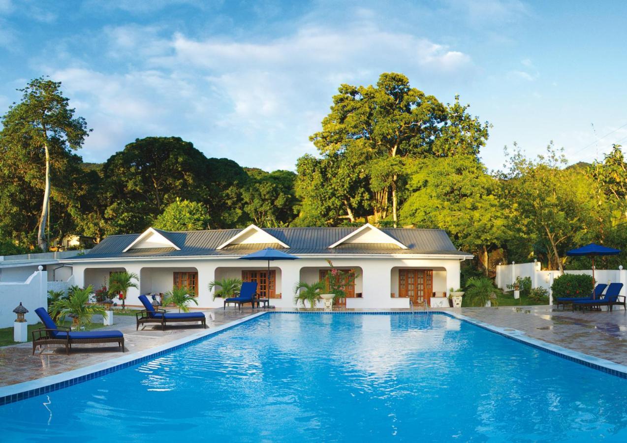 Britannia Hotel Grand Anse  Esterno foto