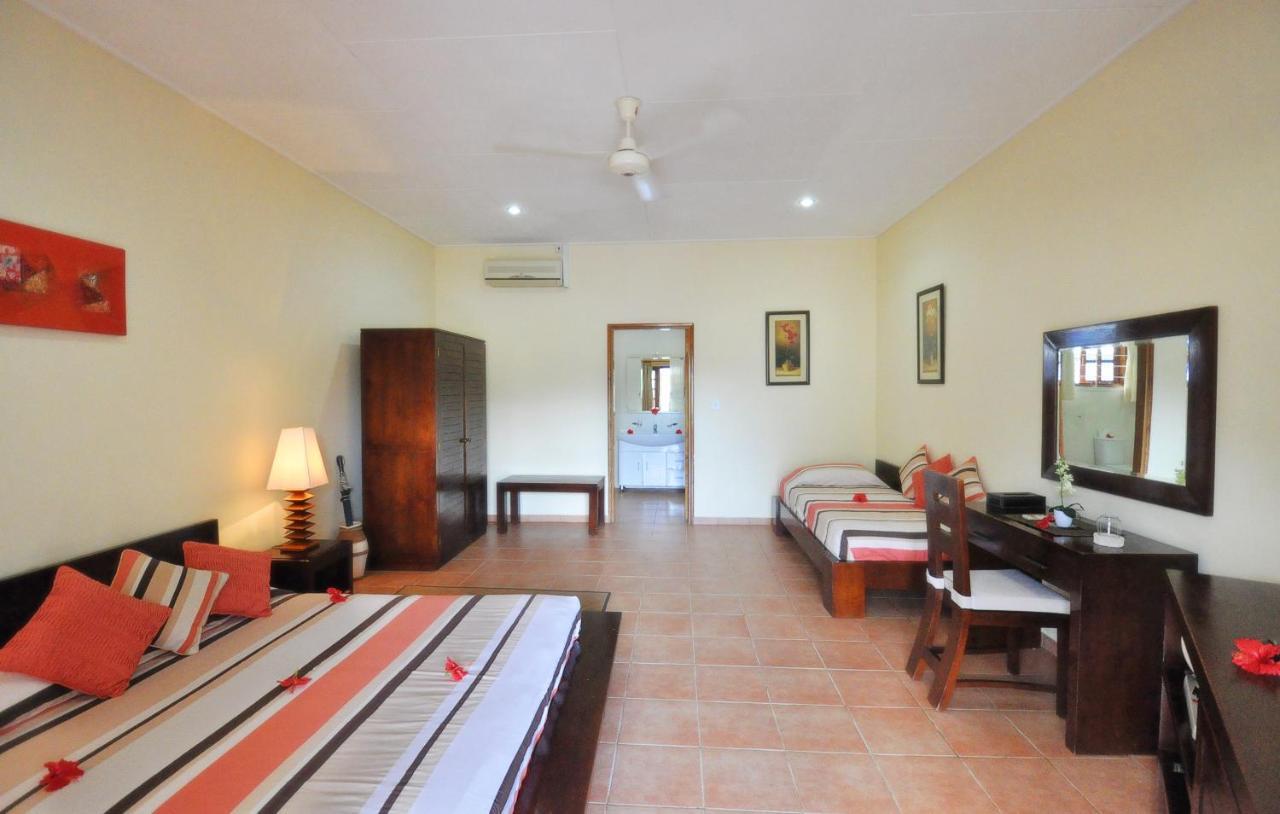 Britannia Hotel Grand Anse  Esterno foto