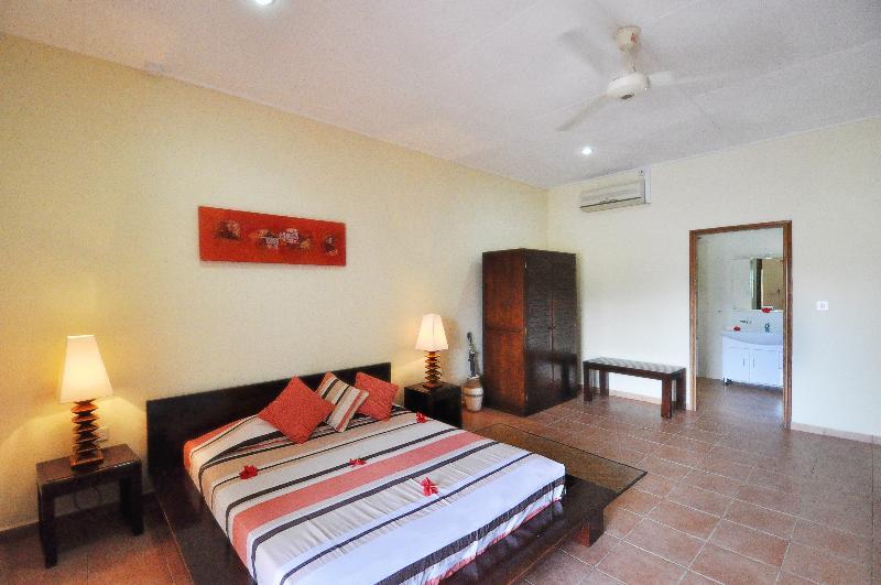 Britannia Hotel Grand Anse  Esterno foto