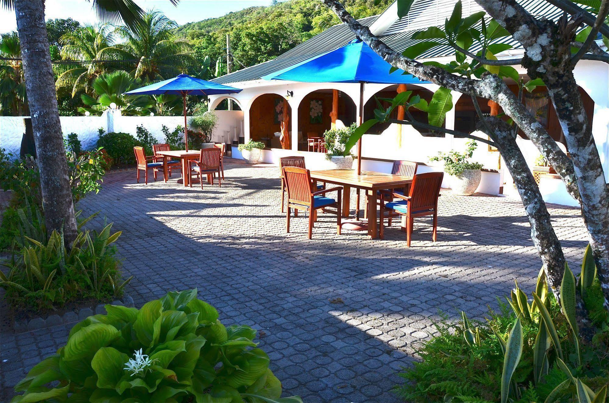 Britannia Hotel Grand Anse  Esterno foto