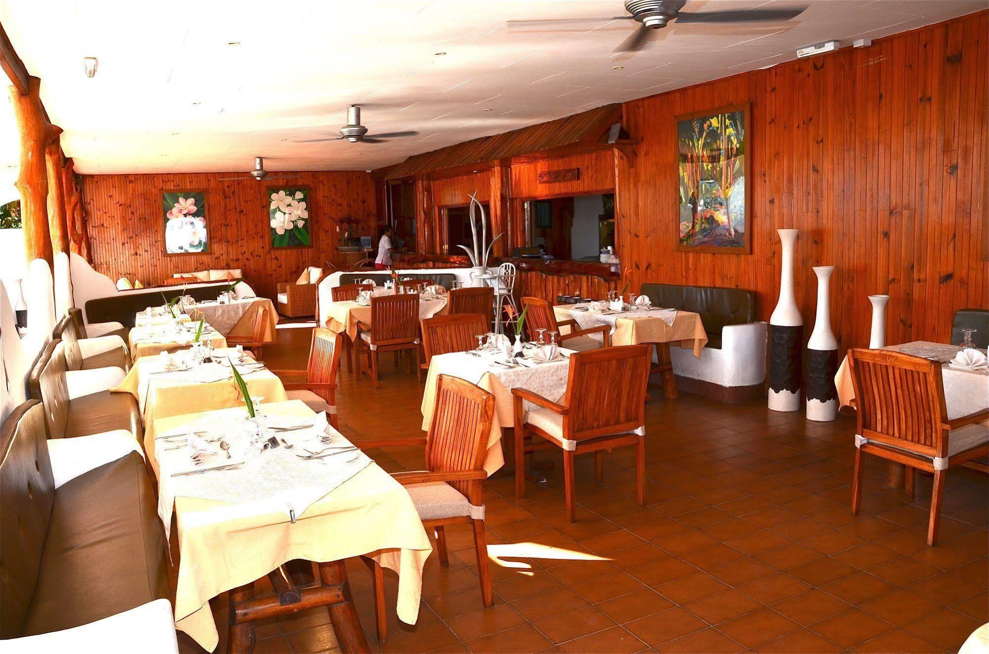 Britannia Hotel Grand Anse  Esterno foto