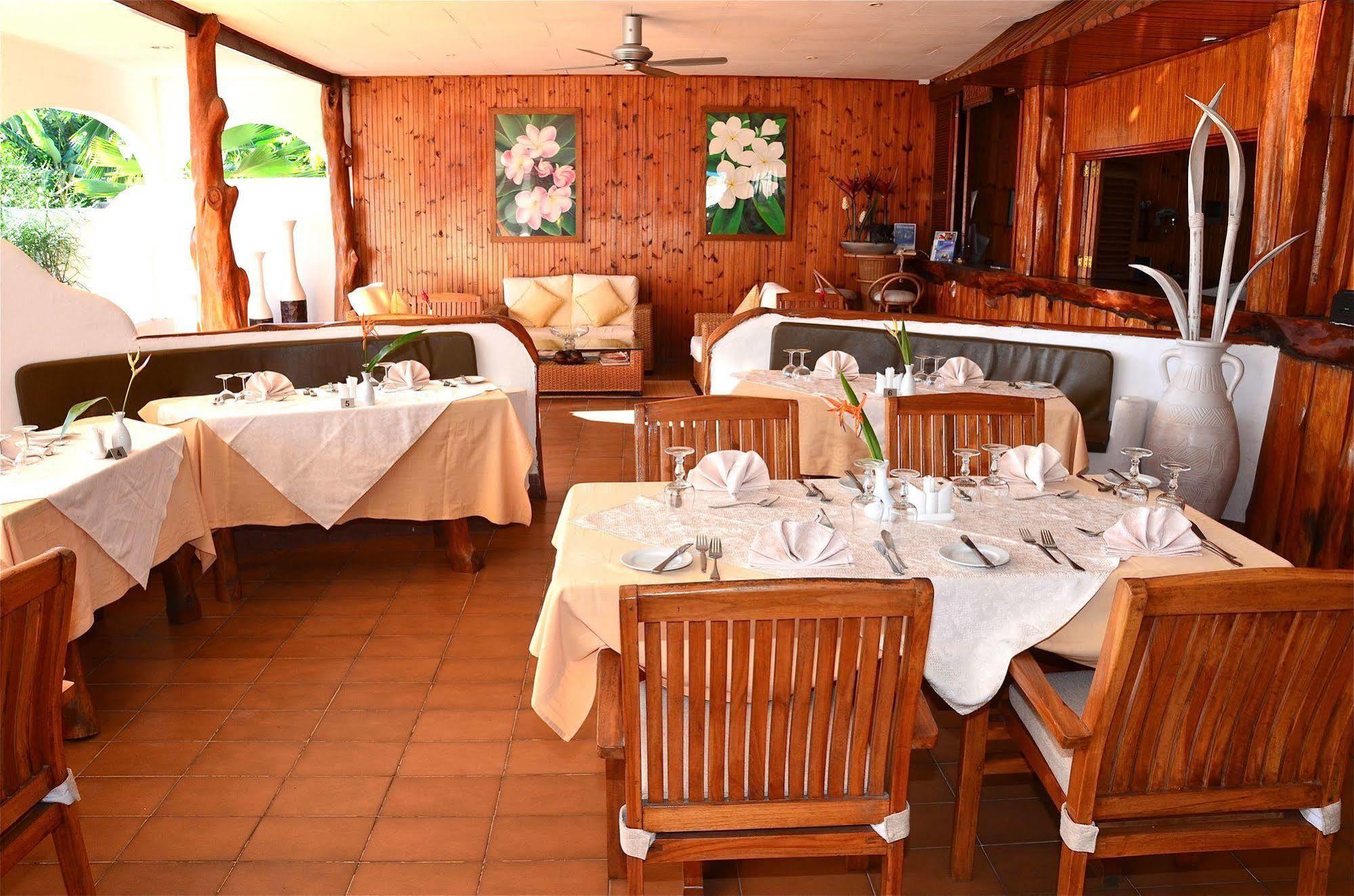 Britannia Hotel Grand Anse  Esterno foto