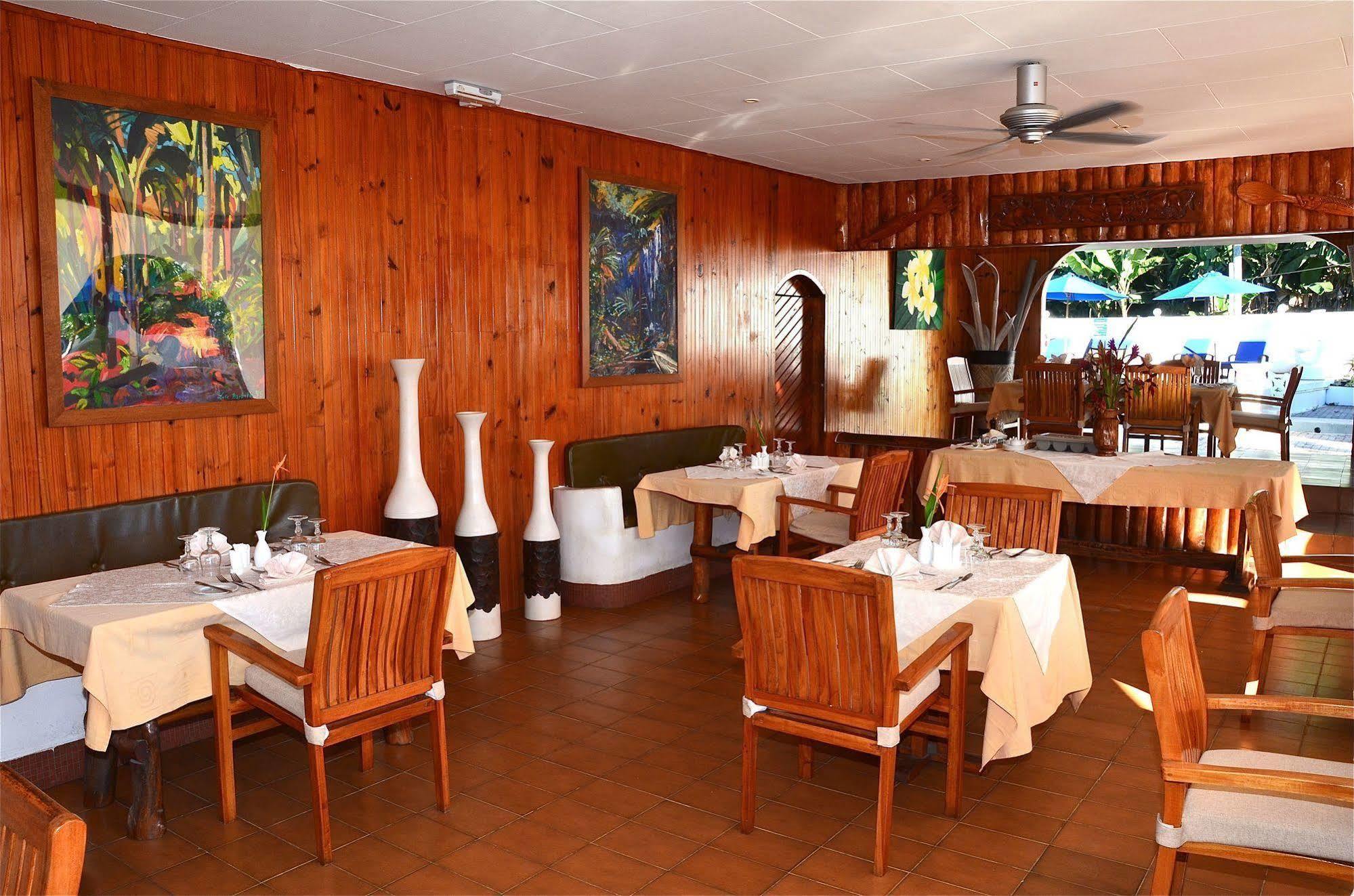 Britannia Hotel Grand Anse  Esterno foto